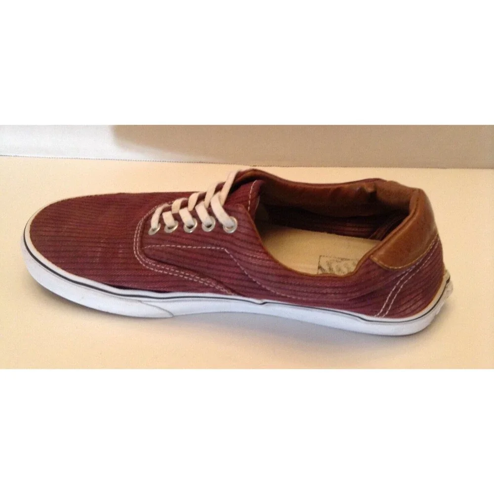 Vans Sneakers Mens 9 Burgundy Striped Canvas Low Top Lace Skate Retro Old Skool